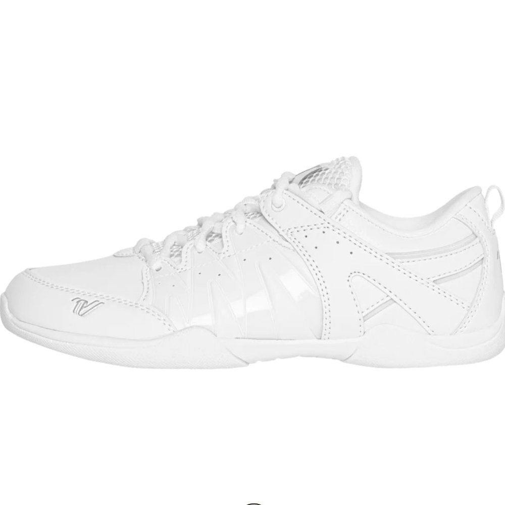 Varsity Charge Cheer Shoe Size 5